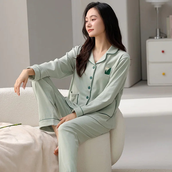 بجامة مخمل بأكمام طويلة ومريحة